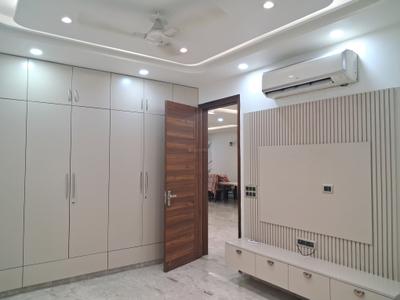 Bedroom Image of 1800 Sq.ft 3 BHK Builder Floor for sale in Paschim Vihar New Delhi for Rs. 35000000