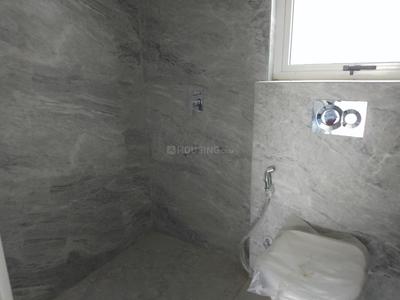 Bathroom Image of 2300 Sq.ft 4 BHK Apartment / Flat for sale in Valencia Tower, Gomti Nagar Lucknow for Rs. 27500000