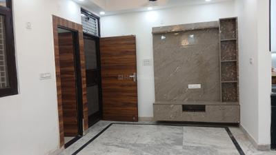 Living Room Image of 975 Sq.ft 2 BHK Apartment / Flat for sale in Shalimar Garden Ghaziabad for Rs. 4700000