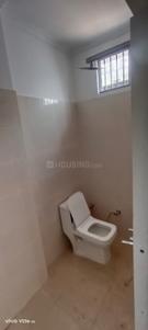 Bathroom Image of 500 Sq.ft 1 BHK Builder Floor for rent in Trivani Apartment, Jhilmil Colony New Delhi for Rs. 15000