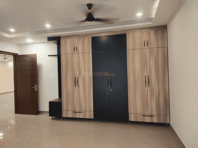 Bedroom Image of 3000 Sq.ft 4 BHK Builder Floor for sale in Paschim Vihar New Delhi for Rs. 45000000