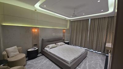 Bedroom Image of 3200 Sq.ft 4 BHK Builder Floor for sale in Greenwood City Floors, Sector 45 Gurgaon for Rs. 55000000
