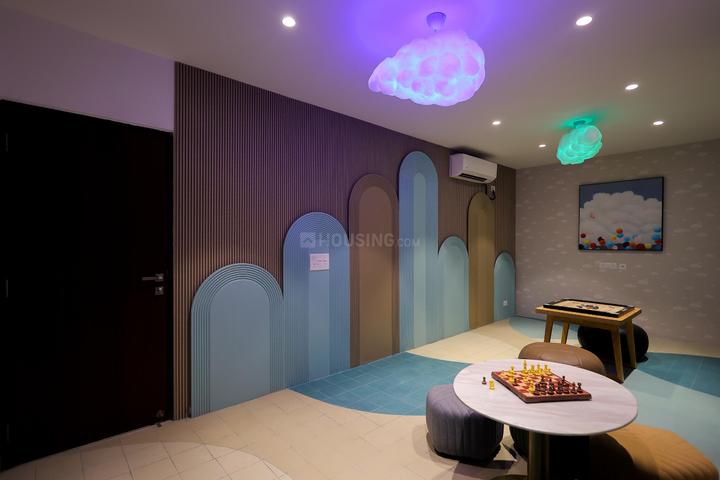 MRG Crown Main Image 1