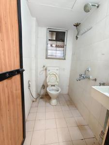 Bathroom Image of 775 Sq.ft 2 BHK Apartment / Flat for rent in Evershine Millennium Paradise, Kandivali East Mumbai for Rs. 53000