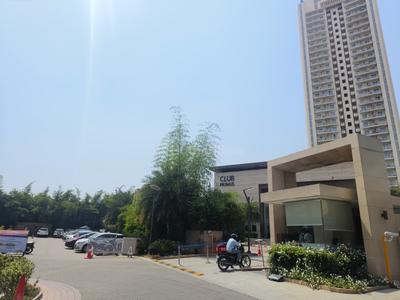 Image of 1818 Sq.ft 3 BHK Apartment / Flat for sale in DLF The Primus, Sector 82A, Gurgaon for Rs. 28500000