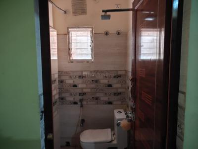 Bathroom Image of 825 Sq.ft 2 BHK Apartment / Flat for sale in Silver Gloria, Lake Town Kolkata for Rs. 5300000