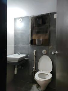 Common Bathroom Image of 625 Sq.ft 1 BHK Apartment / Flat for sale in Kinjal Complex by Kinjal Enterprises, Boisar Mumbai for Rs. 2480000