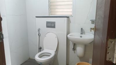 Bathroom Image of 700 Sq.ft 1 BHK Apartment / Flat for rent in Mana Capitol Apartment, Carmelaram Bengaluru for Rs. 37000