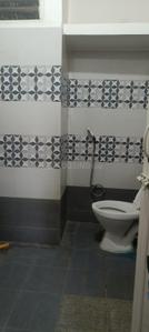 Bathroom Image of 600 Sq.ft 2 BHK Independent House for rent in Sunkalpalya Bengaluru for Rs. 12000