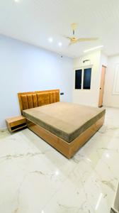 Bedroom Image of 1000 Sq.ft 2 BHK Builder Floor for rent in Lanka Varanasi for Rs. 24000