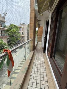 Balcony Image of 2200 Sq.ft 4 BHK Builder Floor for sale in Green Park Extension New Delhi for Rs. 70000000