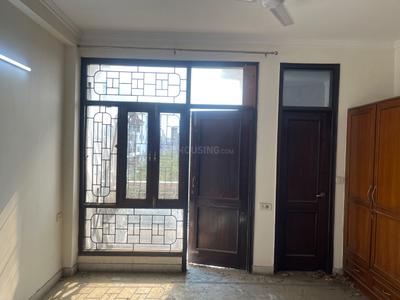 Bedroom Image of 1900 Sq.ft 3 BHK Builder Floor for rent in Mansarover Garden New Delhi for Rs. 40000