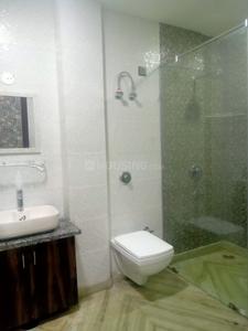 Bathroom Image of 850 Sq.ft 2 BHK Builder Floor for sale in Shalimar Bagh New Delhi for Rs. 10100000