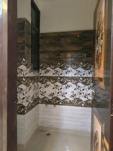 Common Bathroom Image of 750 Sq.ft 2 BHK Builder Floor for sale in DLF Ankur Vihar Ghaziabad for Rs. 2325002