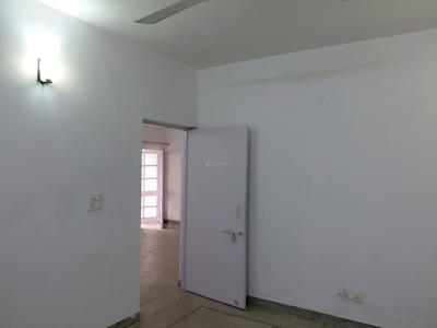 Bedroom Image of 1550 Sq.ft 3 BHK Apartment / Flat for rent in Sarita Vihar New Delhi for Rs. 65000