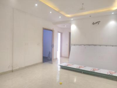 Living Room Image of 1350 Sq.ft 4 BHK Apartment / Flat for sale in Sultanpur New Delhi for Rs. 13000000