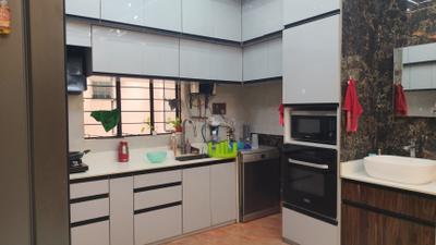 Kitchen Image of 1108 Sq.ft 2 BHK Apartment / Flat for sale in Airport Gate no. 1 Kolkata for Rs. 6000000