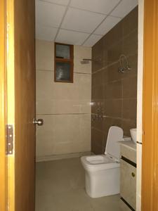 Common Bathroom Image of 1535 Sq.ft 3 BHK Apartment / Flat for sale in Way Jovian Luxury Homes, Bamheta Ghaziabad for Rs. 12000000