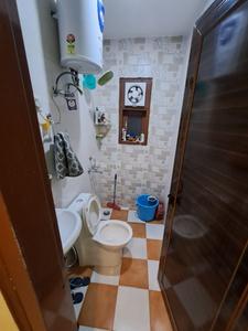 Bathroom Image of 660 Sq.ft 2 BHK Apartment / Flat for rent in Sector 105 Gurgaon for Rs. 23000