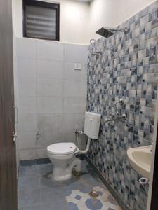 Common Bathroom Image of 800 Sq.ft 2 BHK Apartment / Flat for sale in Kambakshpur Noida for Rs. 3012000