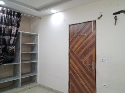 Bedroom Image of 450 Sq.ft 2 BHK Builder Floor for rent in Shastri Nagar New Delhi for Rs. 16000