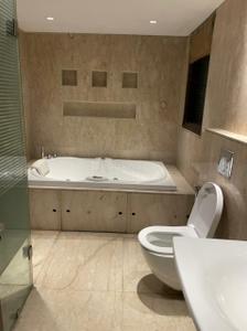 Bathroom Image of 7000 Sq.ft 4 BHK Apartment / Flat for sale in Ambience Caitriona, DLF Phase 3 Gurgaon for Rs. 190000000