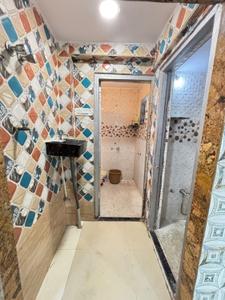 Image of 410 Sq.ft 1 BHK Apartment / Flat for rent in Kandivali West, Mumbai for Rs. 28000