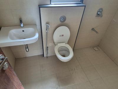 Bathroom Image of 1300 Sq.ft 3 BHK Apartment / Flat for rent in VTP HiLife, Thergaon Pune for Rs. 33999