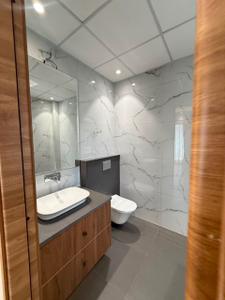Bathroom Image of 2254 Sq.ft 4 BHK Apartment / Flat for sale in Aurum Alumni Accord, Sector 25 YEIDA Greater Noida for Rs. 31700000