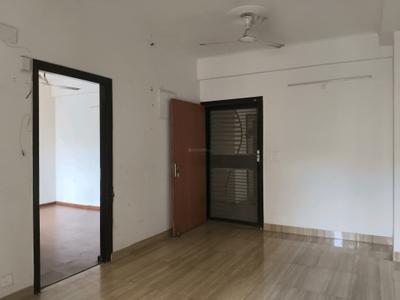 Living Room Image of 1100 Sq.ft 2.5 BHK Apartment / Flat for rent in Amrapali Verona Heights, Noida Extension Greater Noida for Rs. 20000