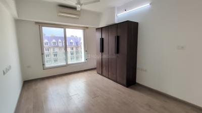 Bedroom Image of 870 Sq.ft 2 BHK Apartment / Flat for rent in Kanakia Paris, Bandra East Mumbai for Rs. 140000