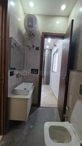 Image of 900 Sq.ft 3 BHK Builder Floor for rent in Pitampura, New Delhi for Rs. 42000