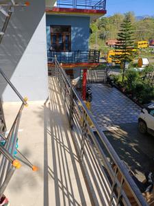 Balcony Image of 800 Sq.ft 1 BHK Apartment / Flat for rent in Dharamsala Kangra for Rs. 7000