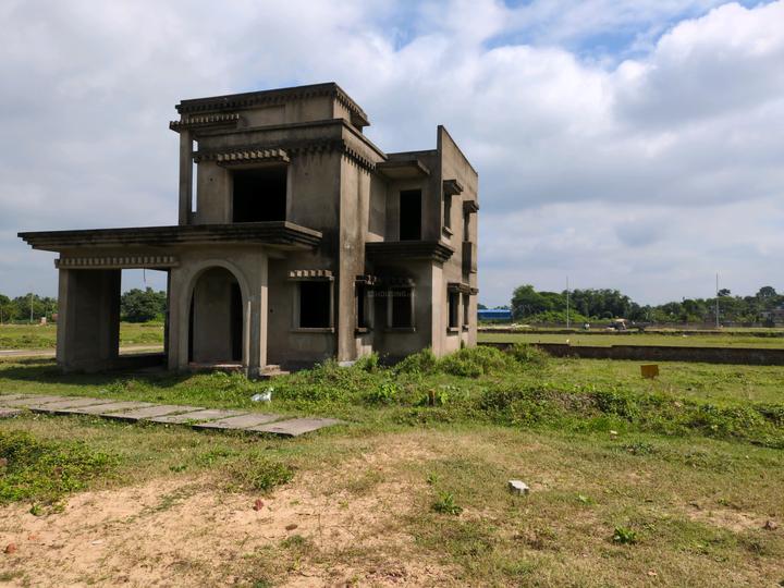 NEWTOWN Main Image 1