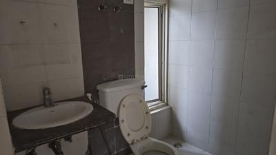 Image of 1315 Sq.ft 3 BHK Apartment / Flat for sale in Supertech Livingston, Crossings Republik, Ghaziabad for Rs. 9500000