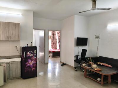 Living Room Image of 913 Sq.ft 2 BHK Apartment / Flat for rent in Pyramid Urban Homes, Sector 70A Gurgaon for Rs. 30000