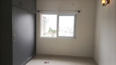 Bedroom Image of 924 Sq.ft 2 BHK Apartment / Flat for rent in Prestige Primrose Hills Ph I, Uttarahalli -Manavarthekaval Bengaluru for Rs. 30000