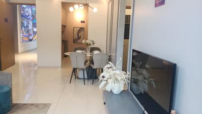 Living Room Image of 912 Sq.ft 2 BHK Apartment / Flat for sale in Kumar Primeview, Hadapsar Pune for Rs. 6500000
