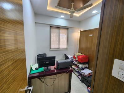 Bedroom Image of 2200 Sq.ft 4 BHK Apartment / Flat for sale in Kalyan West Kalyan for Rs. 27000000