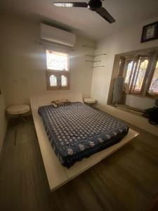 Bedroom Image of 2700 Sq.ft 4 BHK Villa for rent in Jodhpur Ahmedabad for Rs. 80000