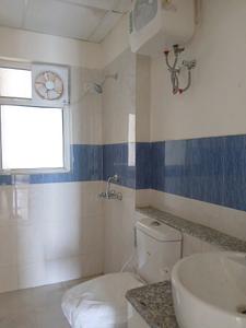 Common Bathroom Image of 2000 Sq.ft 3 BHK Apartment / Flat for rent in Assotech Blith, Sector 99 Gurgaon for Rs. 38000