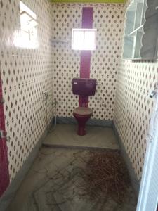 Bathroom Image of 900 Sq.ft 2 BHK Independent House for rent in Bardhaman University Bardhaman for Rs. 9000