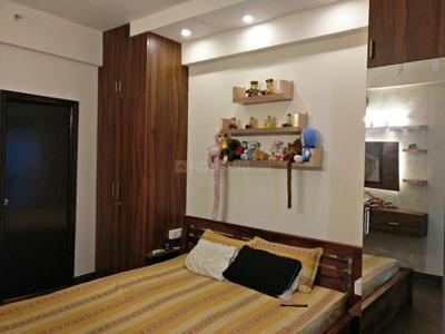 Bedroom Image of 1550 Sq.ft 3 BHK Apartment / Flat for sale in Mahagun Moderne, Sector 78 Noida for Rs. 21000000