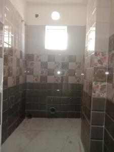 Common Bathroom Image of 803 Sq.ft 2 BHK Apartment / Flat for sale in Keshtopur Kolkata for Rs. 3000000