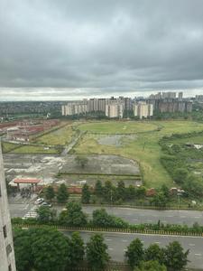 Balcony Image of 950 Sq.ft 2.5 BHK Apartment / Flat for sale in Amrapali Zodiac, Sector 120 Noida for Rs. 9200000