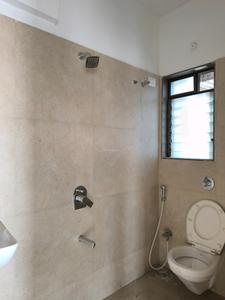 Common Bathroom Image of 480 Sq.ft 1 BHK Apartment / Flat for sale in Santacruz East Mumbai for Rs. 14600000