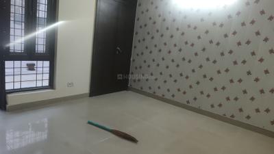 Bedroom Image of 3000 Sq.ft 4 BHK Independent House for rent in ATA Investor Home Pvt Ltd Parkend Apartment, Sector 72 Noida for Rs. 50000
