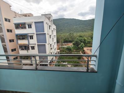 Balcony Image of 1750 Sq.ft 3 BHK Apartment / Flat for rent in Pothinamallayya Palem Visakhapatnam for Rs. 15000