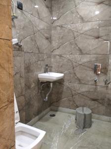 Common Bathroom Image of 1000 Sq.ft 3 BHK Builder Floor for sale in Shastri Nagar New Delhi for Rs. 14500000