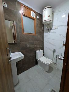 Image of 411 Sq.ft 1 RK Builder Floor for rent in Freedom Fighters Enclave, New Delhi for Rs. 11000
